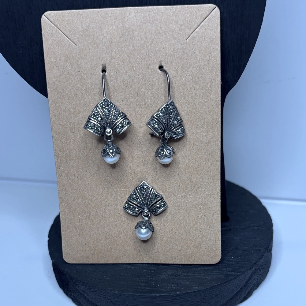 Art deco style Silver and Pearl Drop Earrings and pendant
